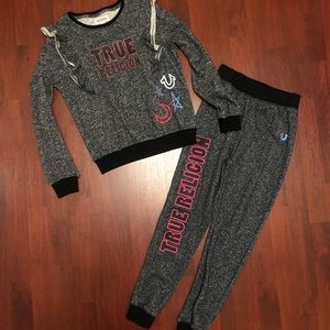 True Religion girls M/L logo jogger set